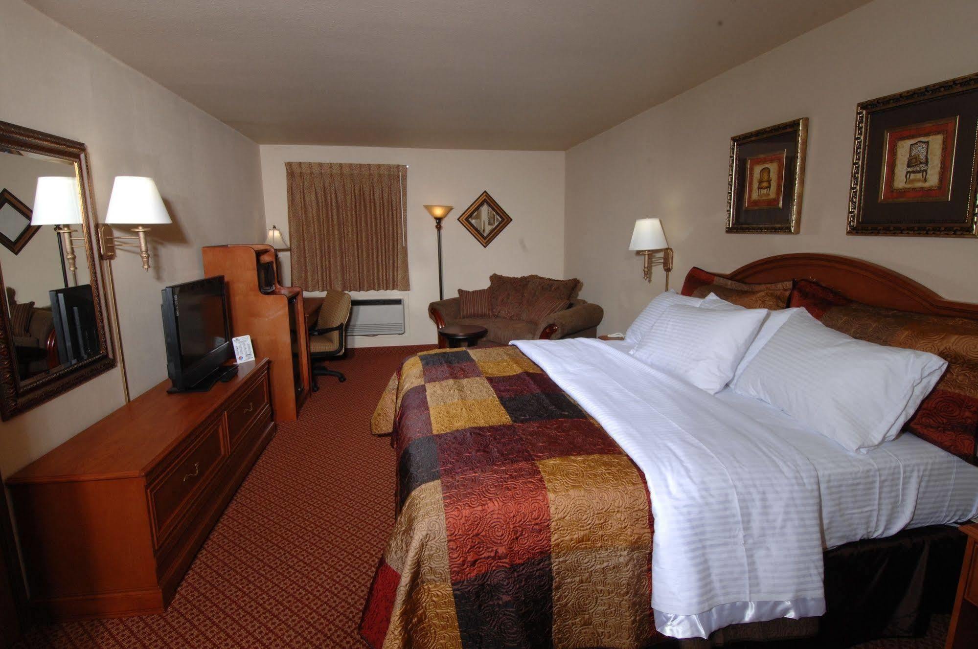 All American Inn & Suites Бренсон Номер фото