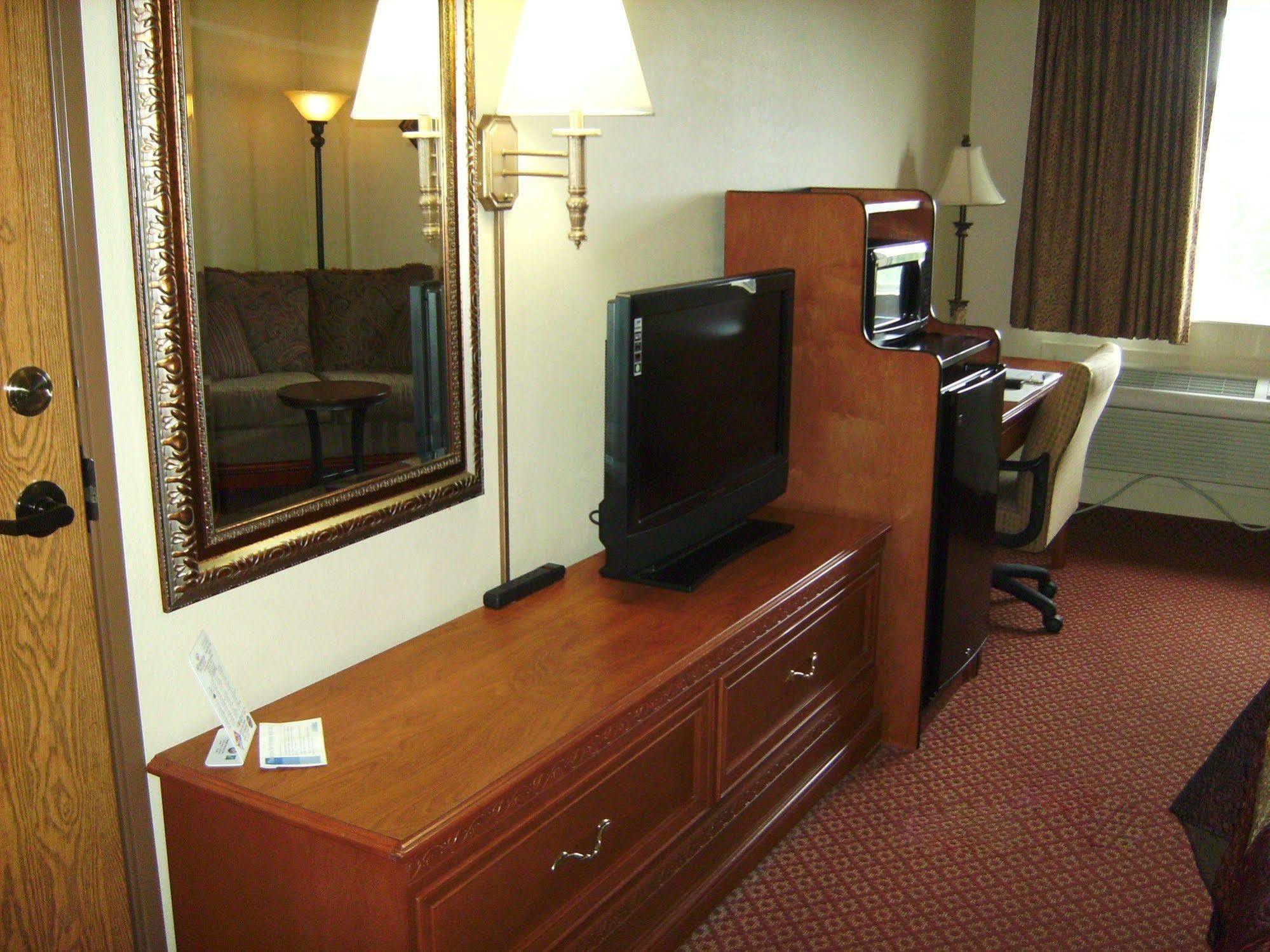 All American Inn & Suites Бренсон Екстер'єр фото